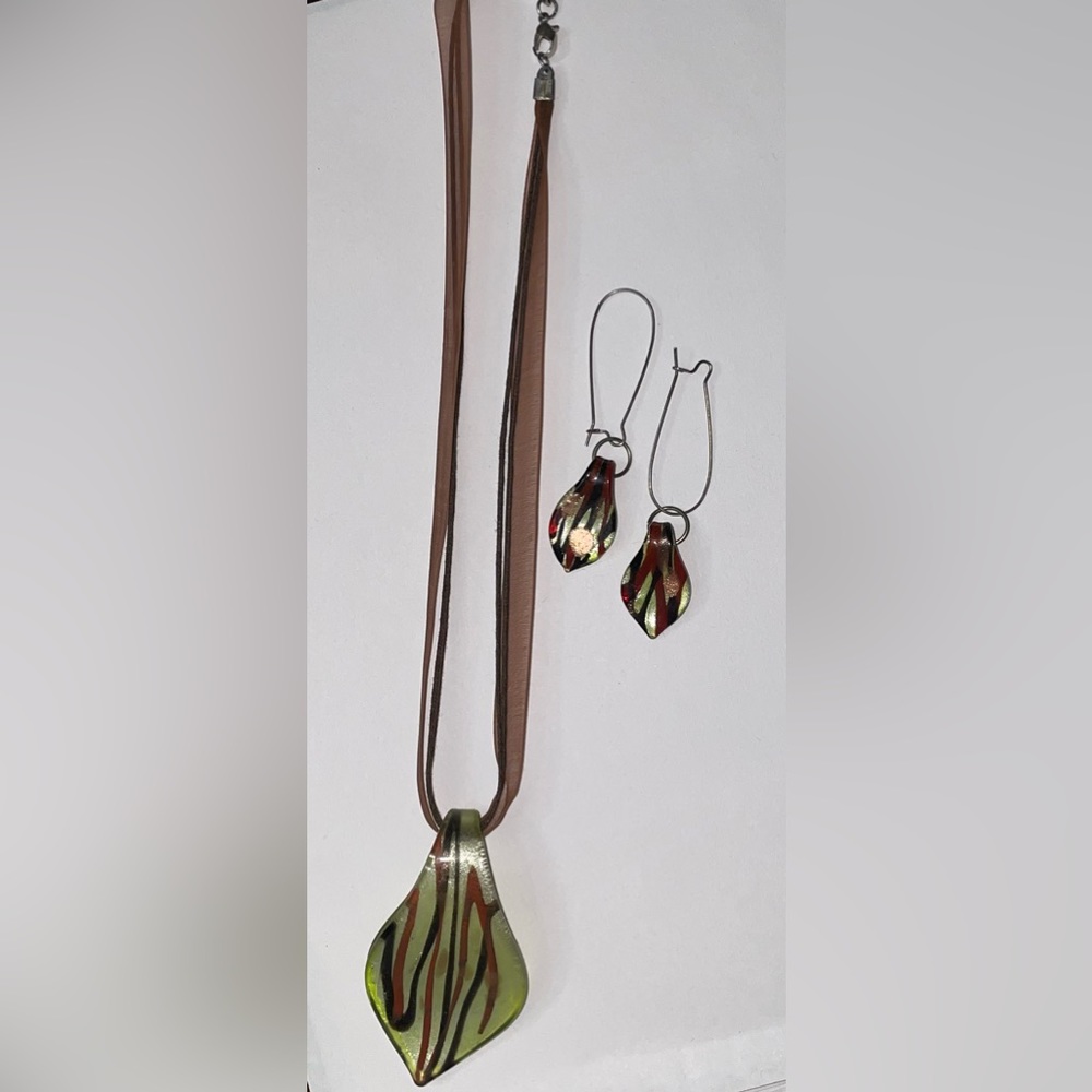 Glass jewelry set.